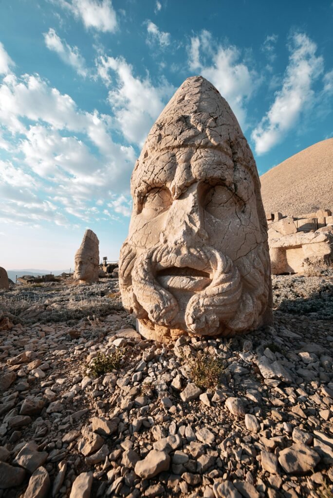 เที่ยว Mount Nemrut Turkey สถานที่เที่ยวในตุรกี เที่ยวตุรกี ปีนี้